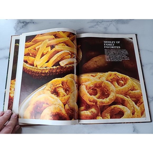 Crisco's Good Cooking Made Easy Cook Book Color Photos Recipes Hardcover 1978 - Picture 6 of 10